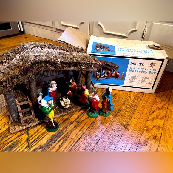 Vintage Trim A Home Nativity Set 1980’s 10 pcs. - Picture 1 of 5